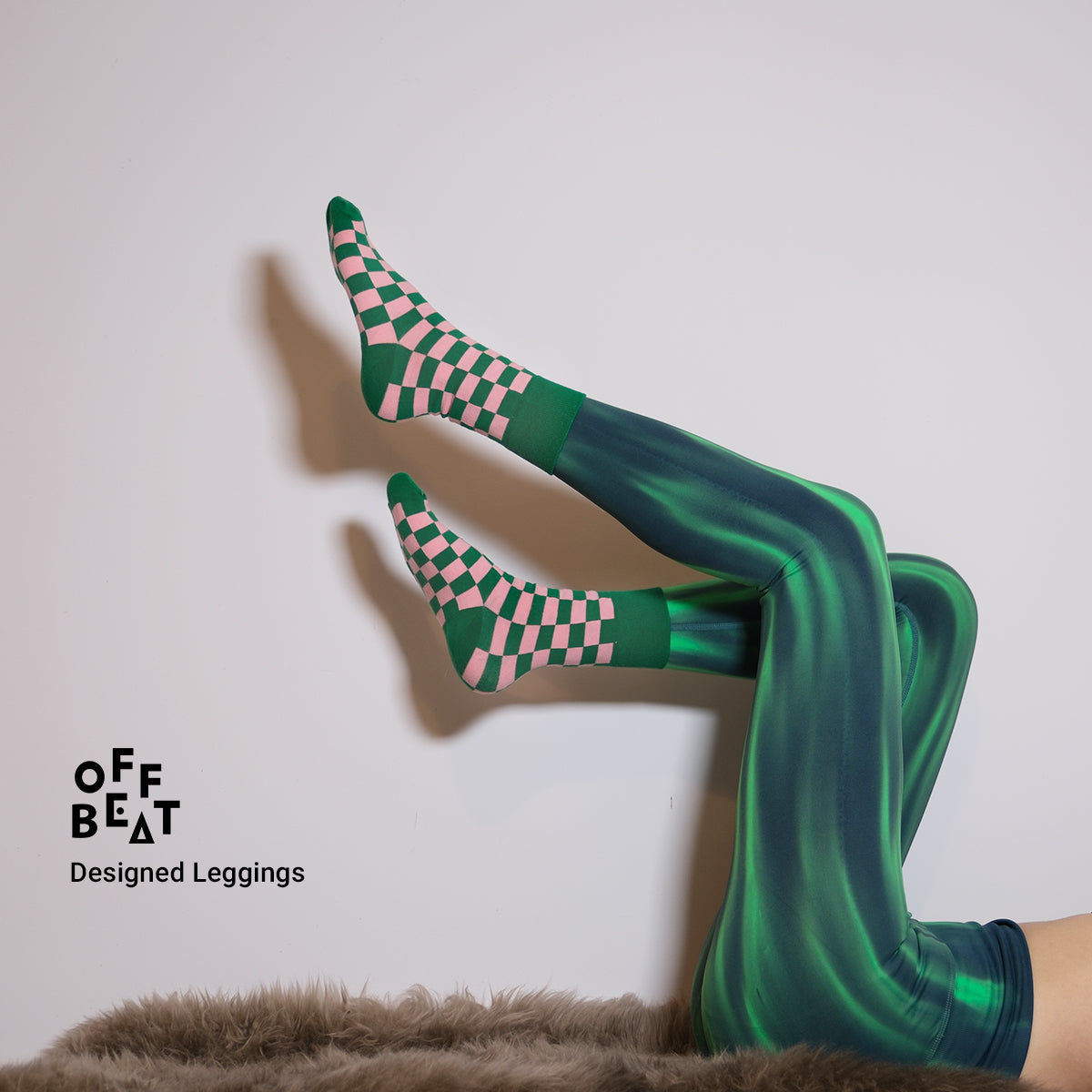 Sport/Yoga designed leggings from Offbeat, green spectrum
