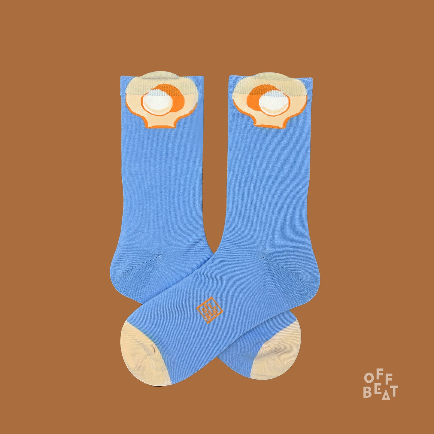 Pop-out scallop socks