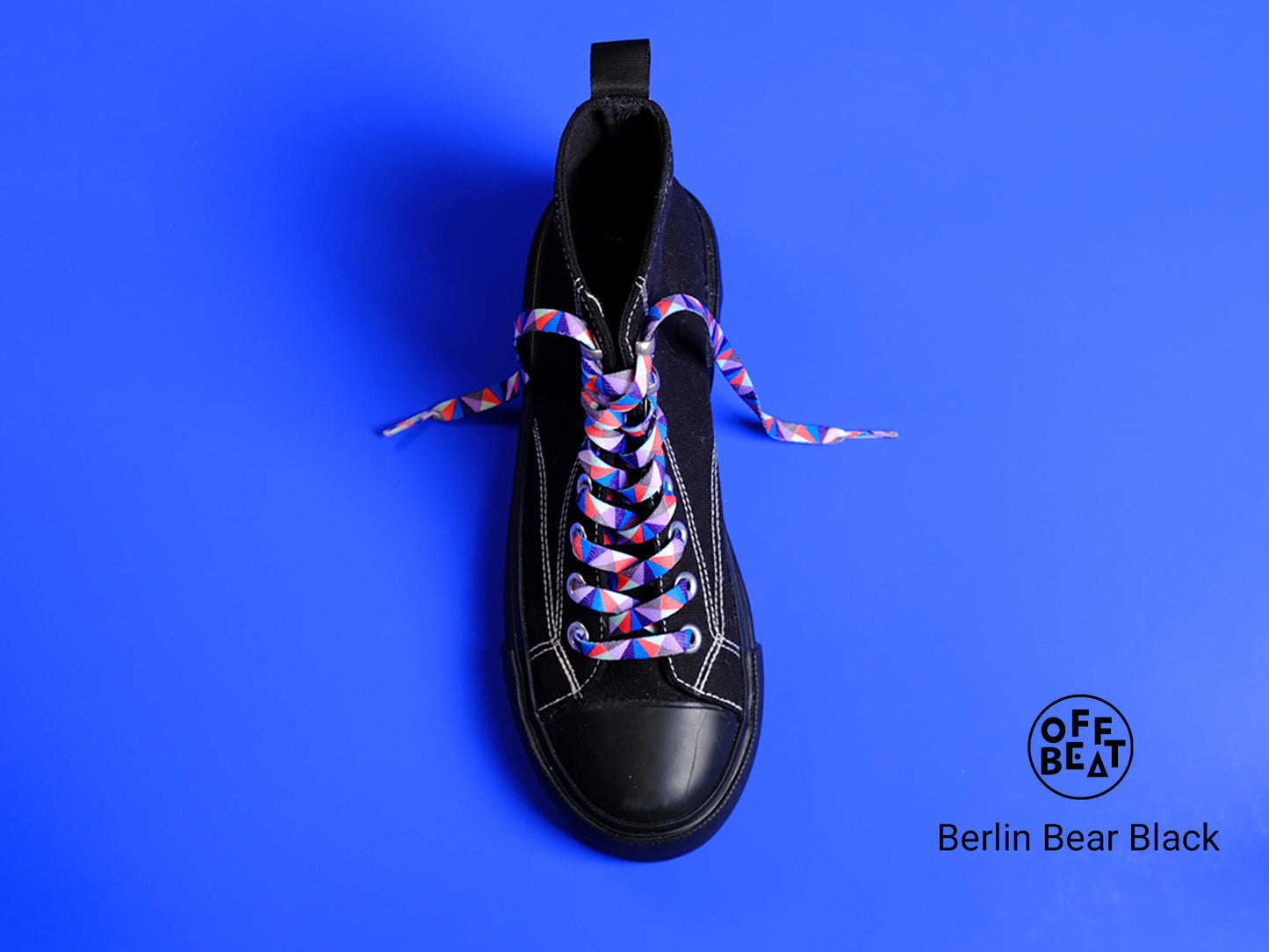 Triangle shoelaces