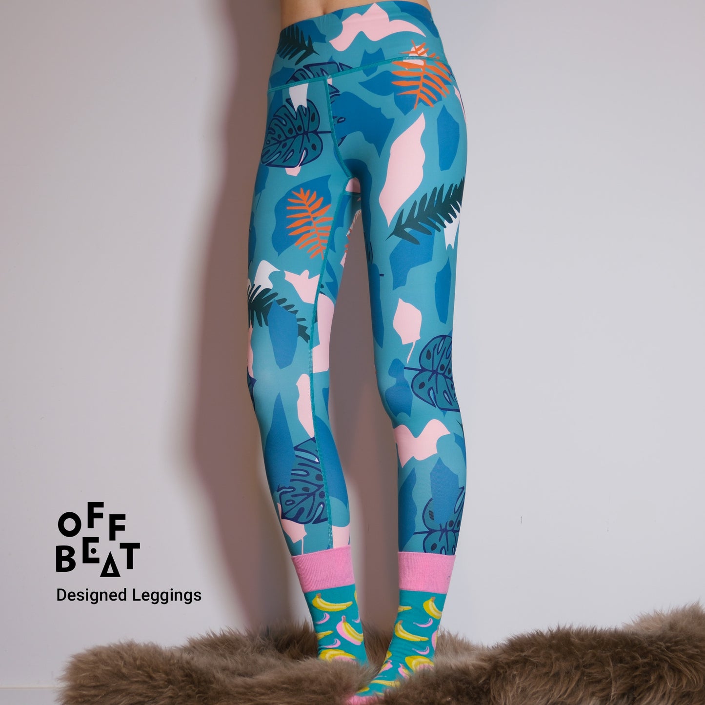 Sport/Yoga designed leggings from Offbeat, blue