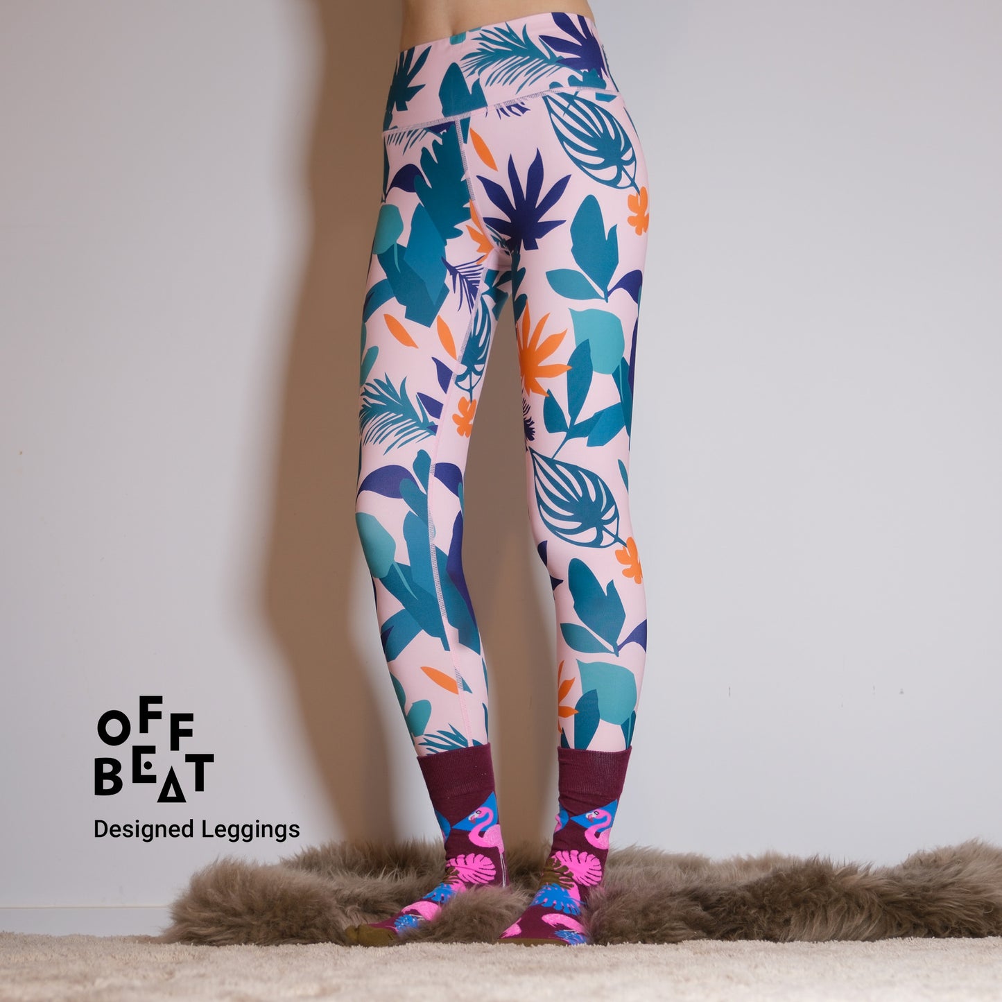 Sport/Yoga designed leggings from Offbeat, blue leaf