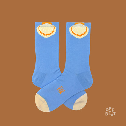 Pop-out scallop socks