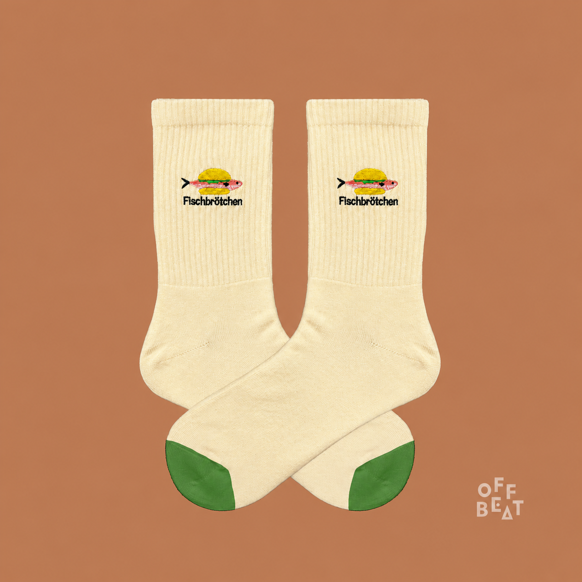 Fischbrötchen cream embroidered socks — pair view