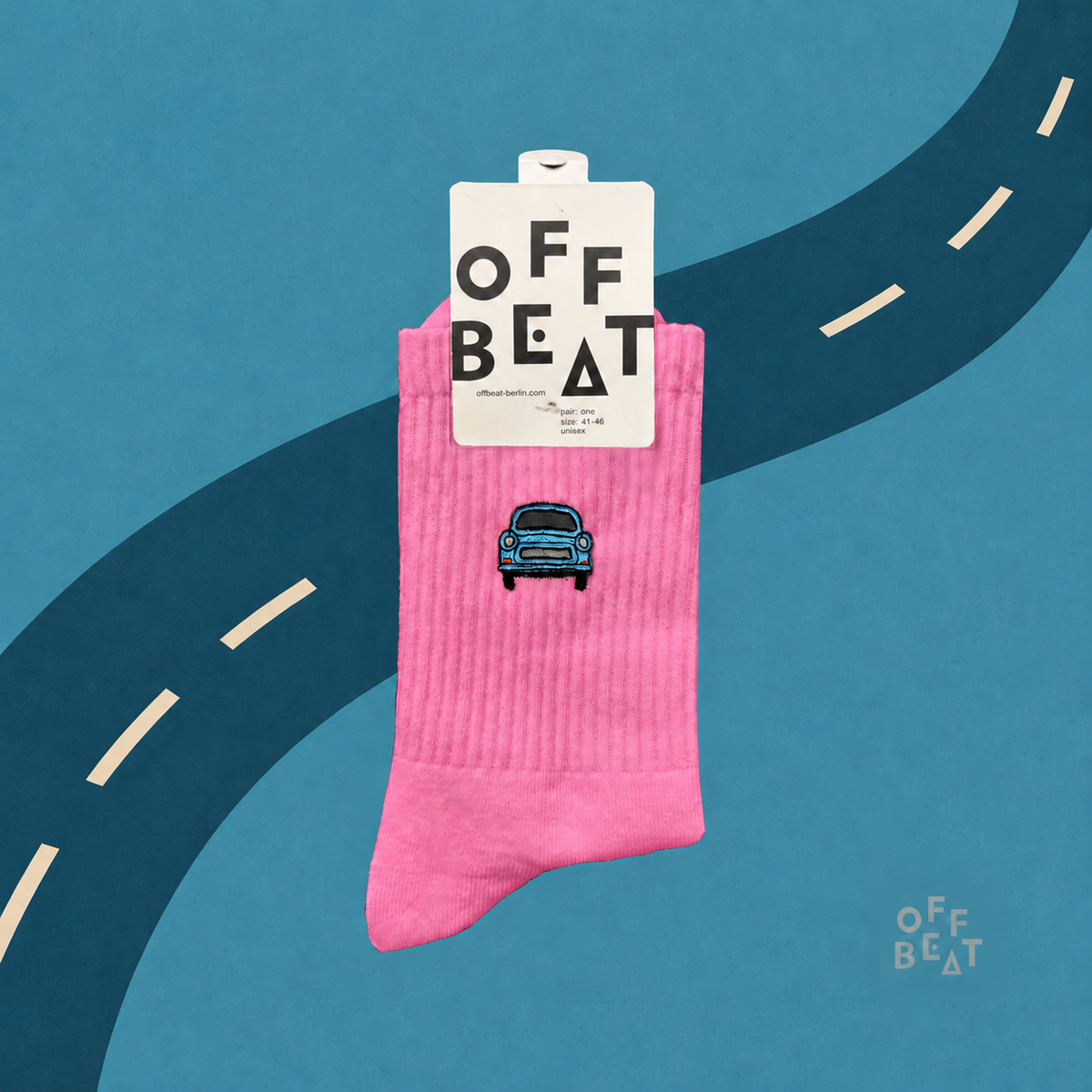 Offbeat Vintage-Car socks – graphic background